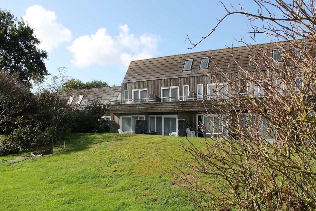 Appartement De Vrijbuiter, Resort Amelander Kaap Холум Екстериор снимка