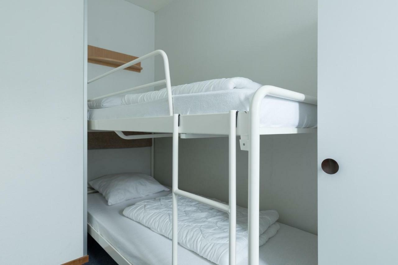 Appartement De Vrijbuiter, Resort Amelander Kaap Холум Екстериор снимка